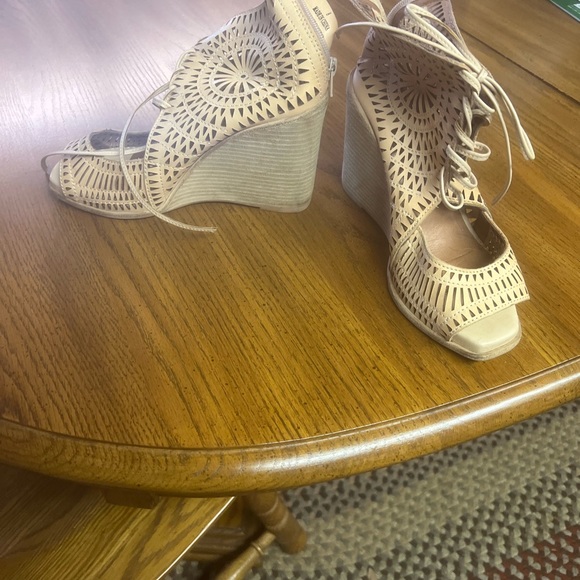 Jeffrey Campbell wedges - Picture 5 of 5